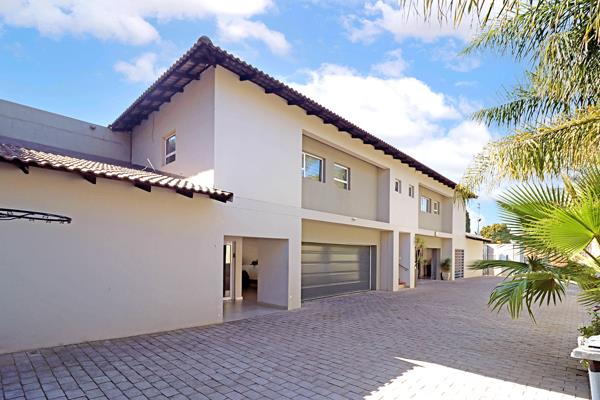 4 Bedroom Townhouse