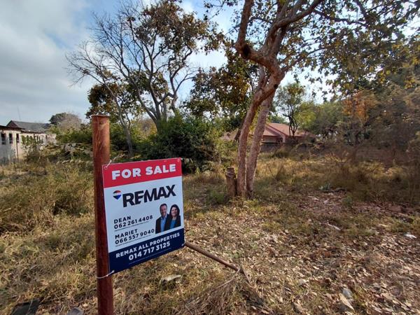 1 487 m² Land