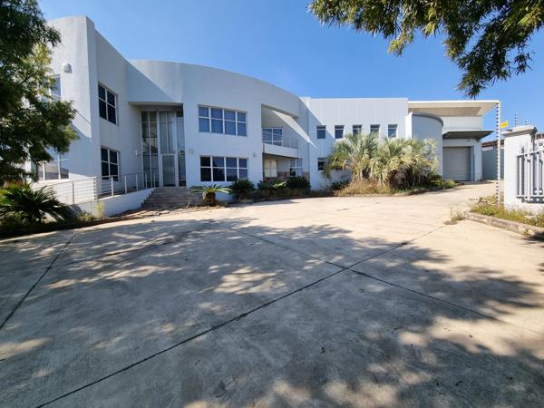 2 348 m² Industrial space