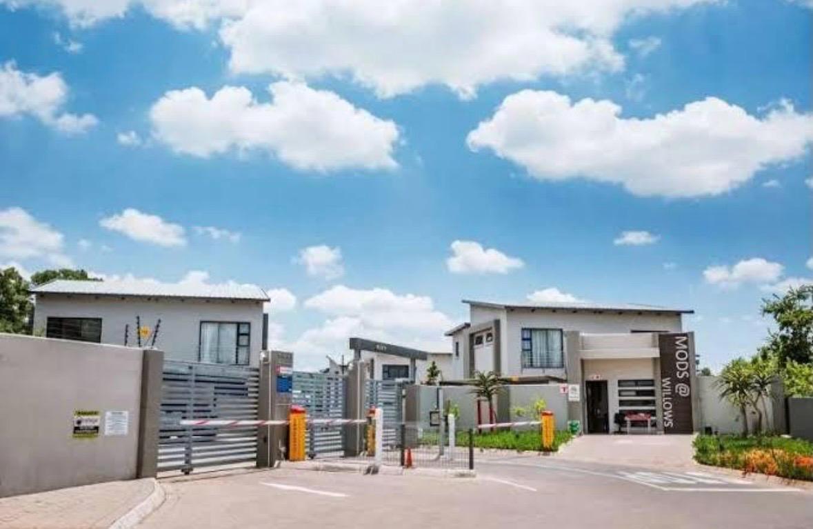 4 Bedroom Townhouse in Equestria