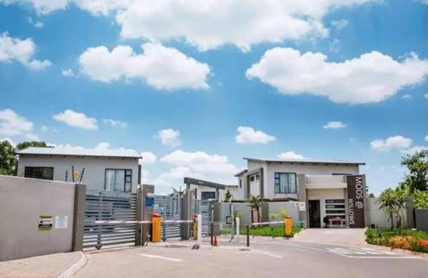 4 Bedroom Townhouse