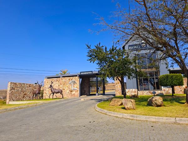 488 m² Land