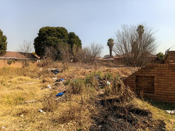 999 m² Land