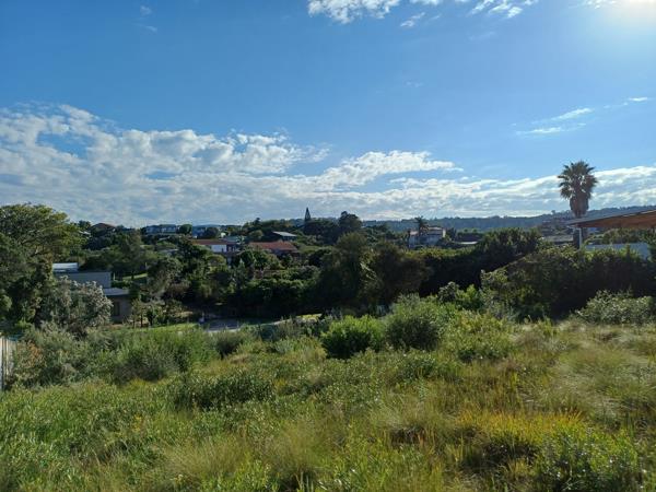 1 115 m² Land