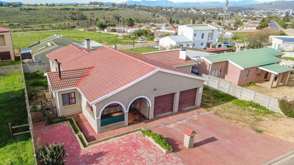 5 Bedroom House