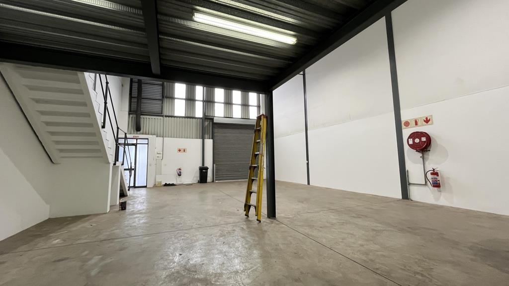 246 m² Industrial space