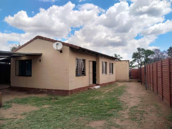 6 Bedroom House
