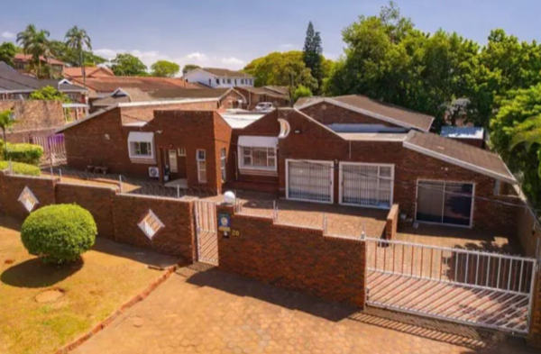 5 Bedroom House