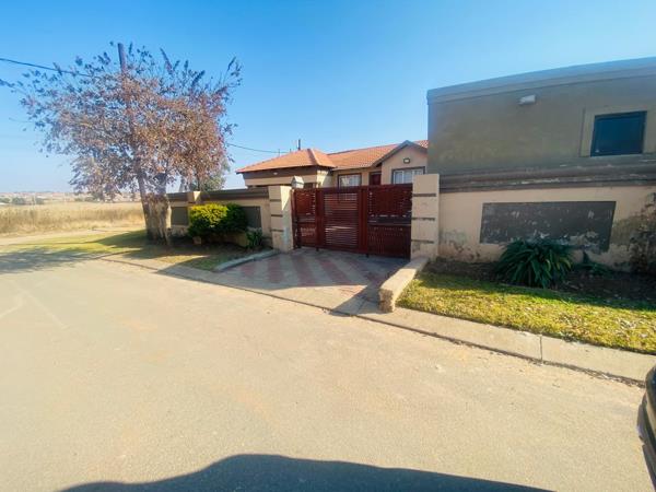 2 Bedroom House