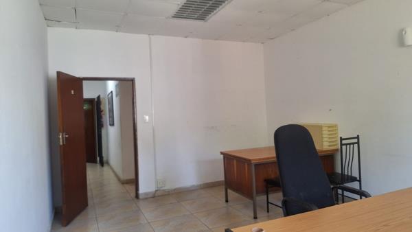 21.6 m² Commercial space