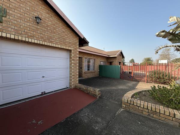 6 Bedroom House