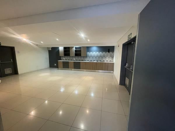 345 m² Commercial space