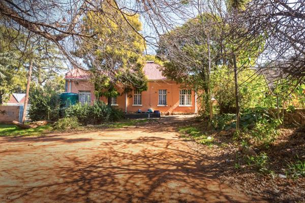 21 Bedroom House