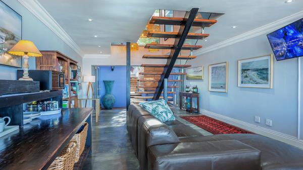 9 Bedroom House