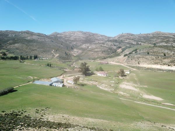 662 m² Farm