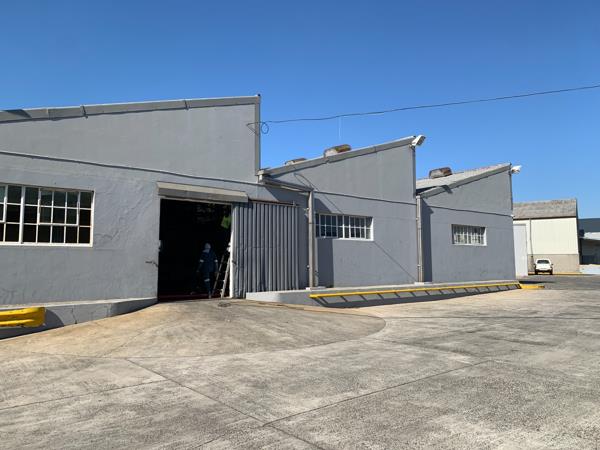 998 m² Industrial space