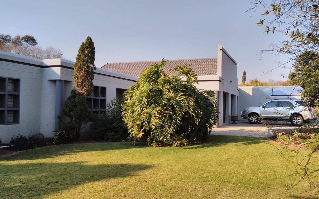 5 Bedroom House