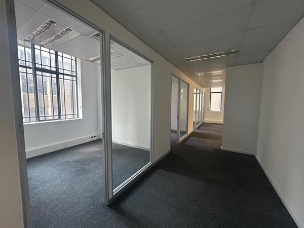 171 m² Commercial space