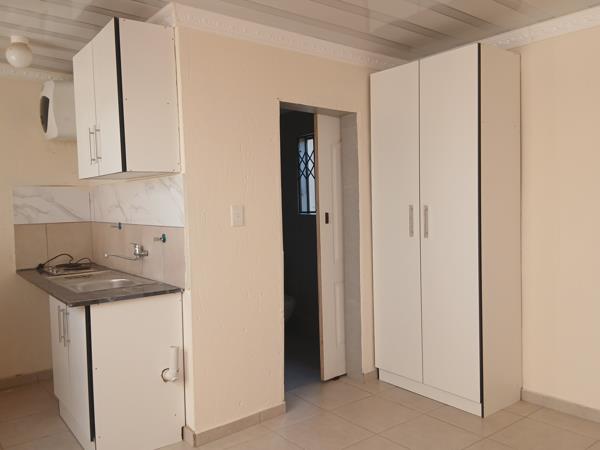 1 Bedroom House