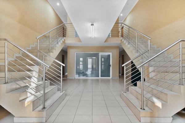 991 m² Commercial space