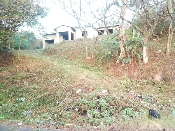 888 m² Land