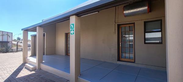 114.2 m² Commercial space