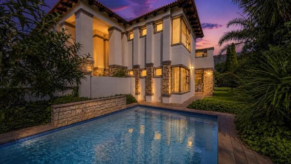 5 Bedroom House