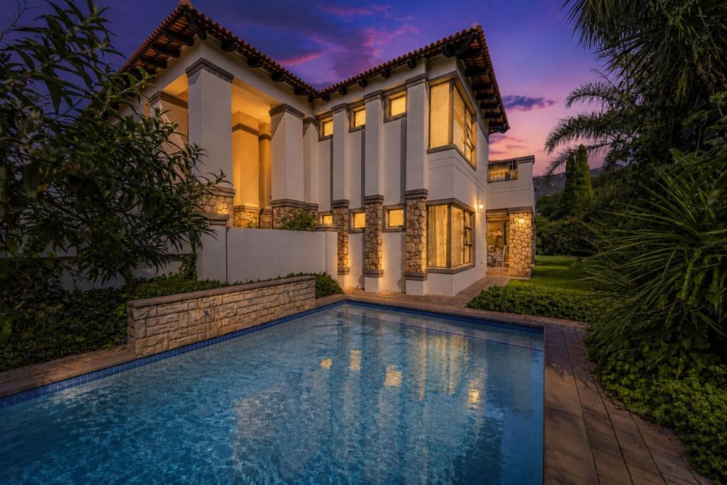 5 Bedroom House