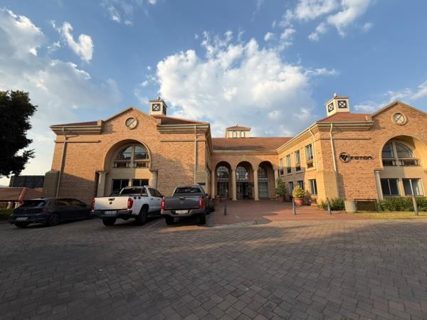 240 m² Commercial space