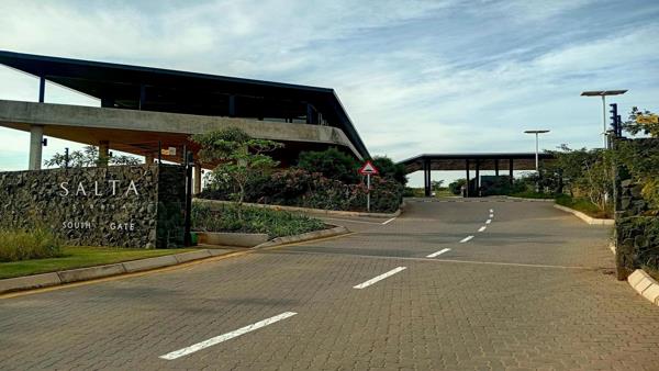 1 900 m² Land