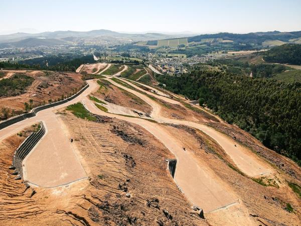877 m² Land