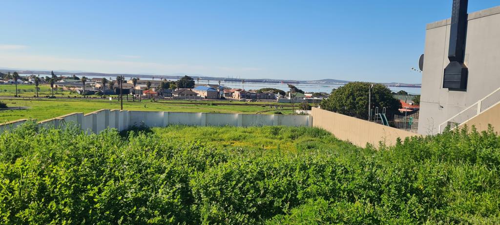 495 m² Land