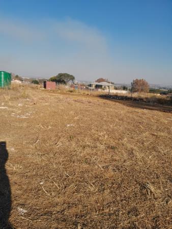 1 000 m² Land