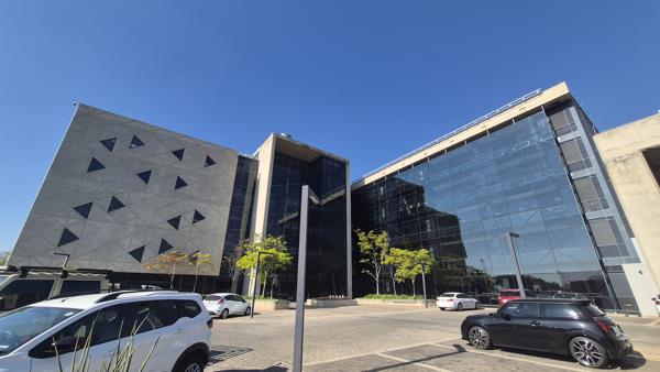 135 m² Commercial space