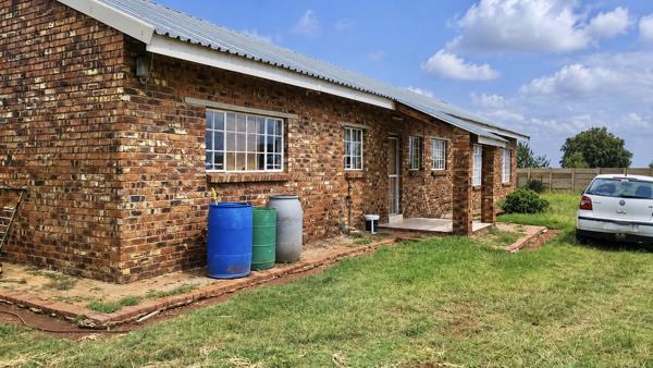 2.1 ha Smallholding