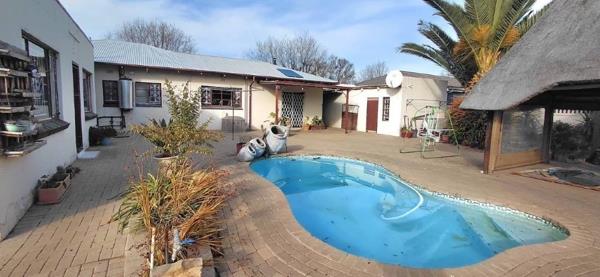 4 Bedroom Simplex