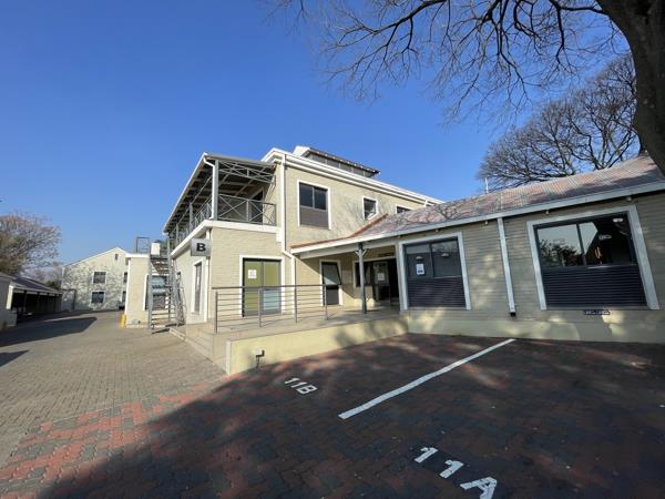 256 m² Commercial space