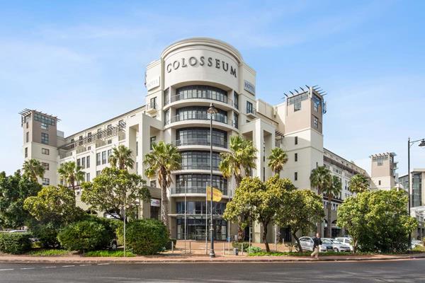 585 m² Commercial space
