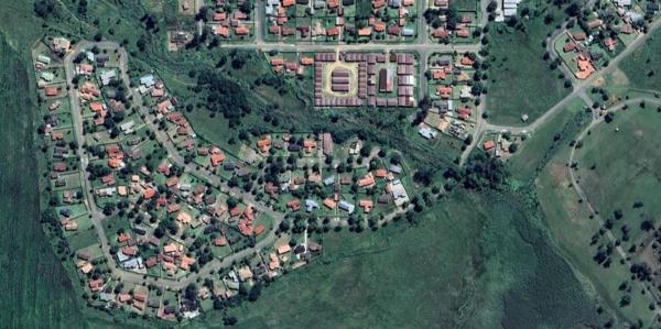 1 588 m² Land