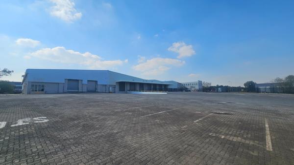 6 242 m² Industrial space