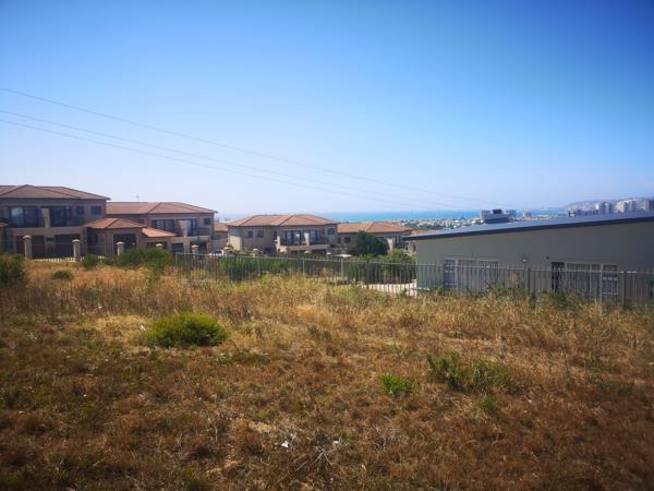 903 m² Land