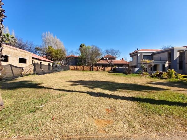 592 m² Land