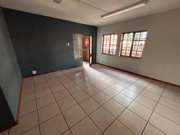 100 m² Commercial space