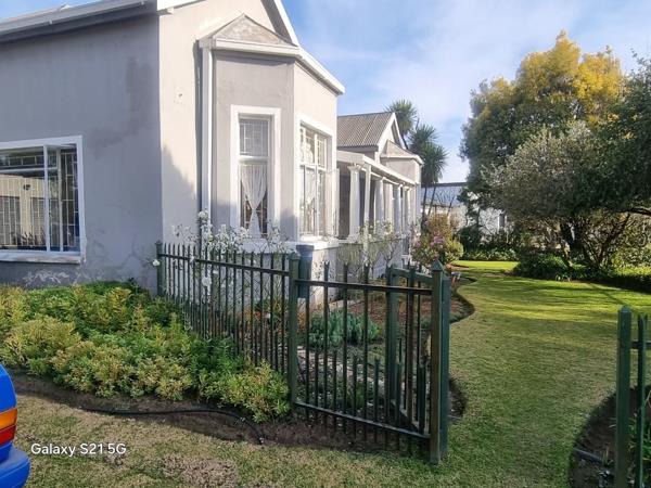 1 Bedroom House