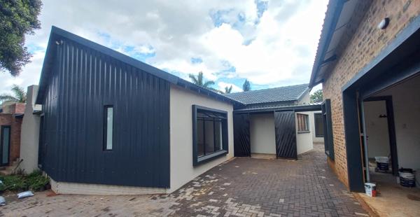 5 Bedroom House