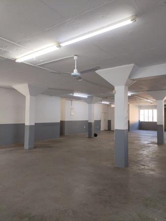 300 m² Commercial space