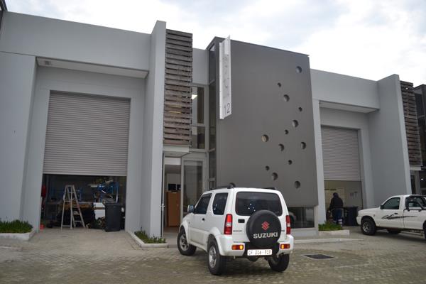 422.5 m² Industrial space