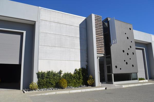 319 m² Industrial space