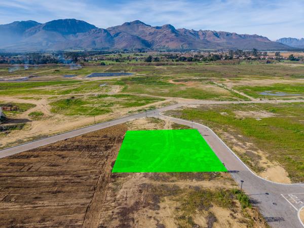762 m² Land