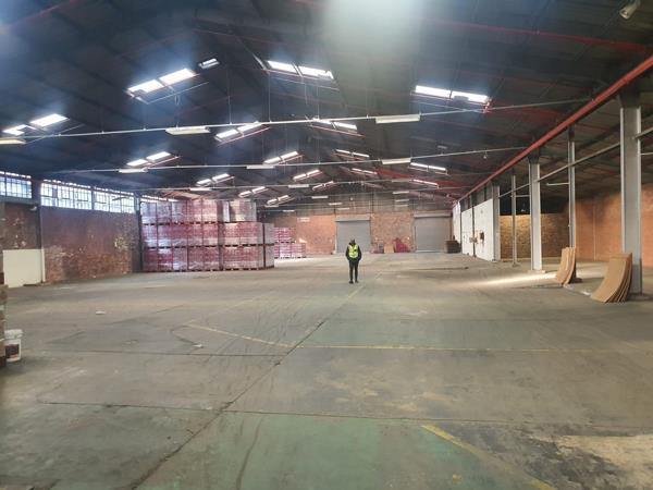 1 943 m² Industrial space